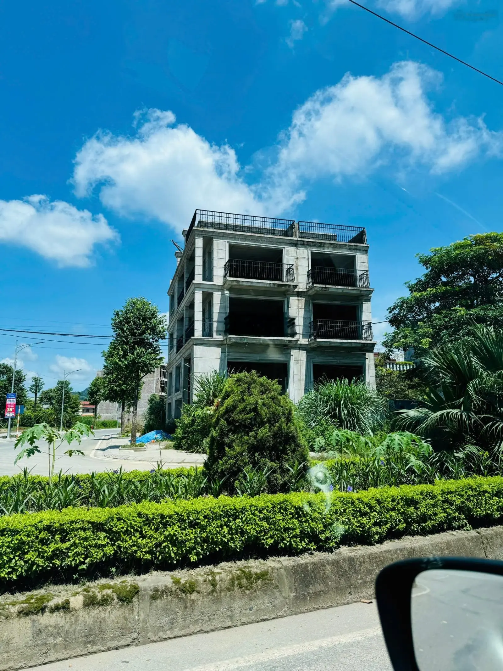 Bán mảnh đất tại 9 Downtown Lương Sơn, giá chỉ 2.5 tỷ đẹp và trung tâm nhất gần Quốc lộ 6
