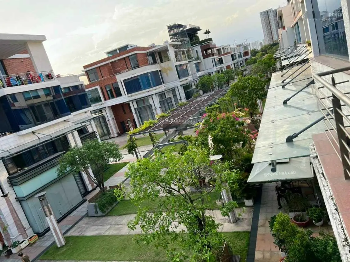 Cần tiền bán nhanh căn biệt thự Galleria 246,5m2 XD 625m2 nội thất cao cấp giá 26.5ỷ 0932 991 ***