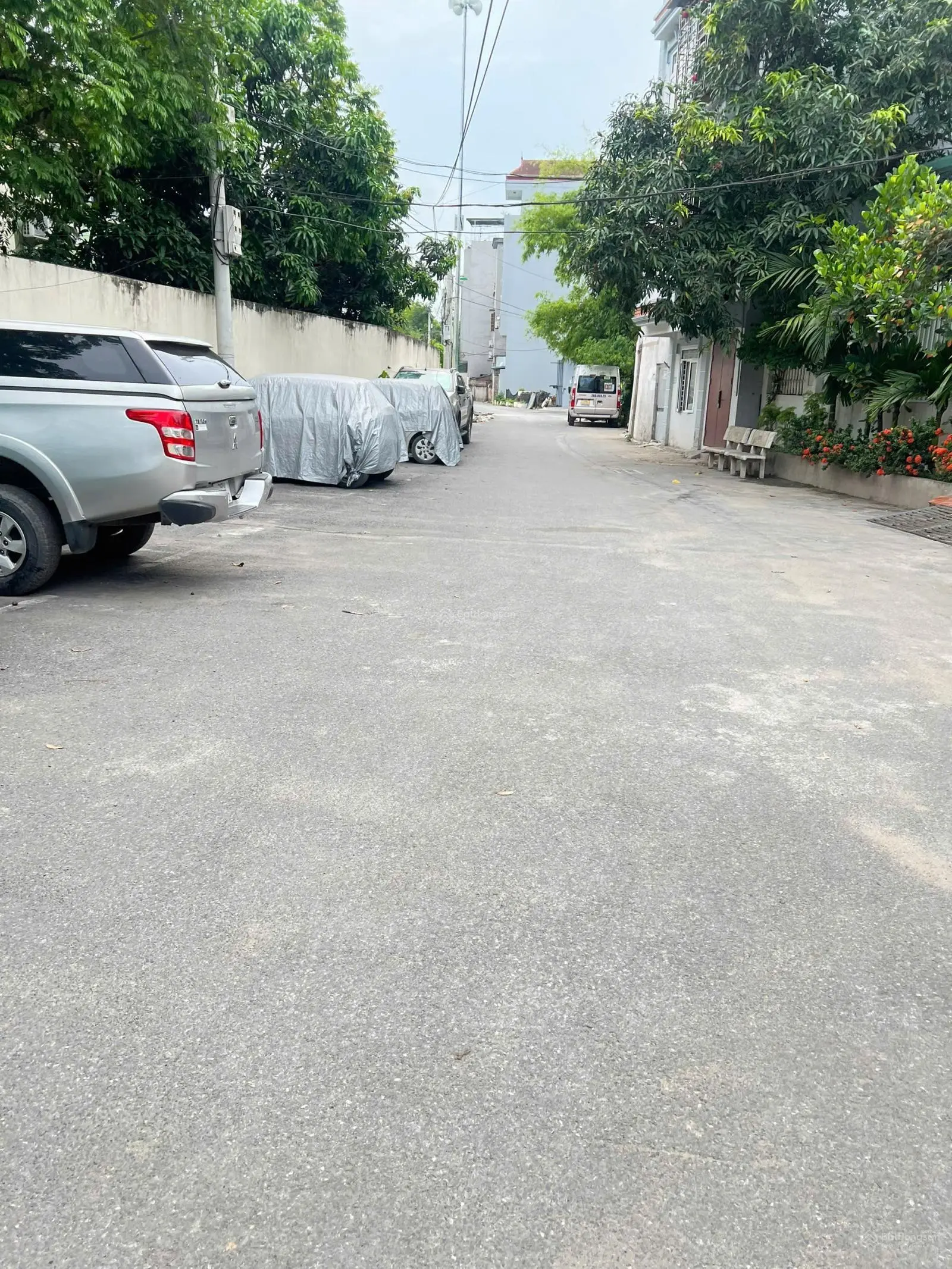 Bán nhà xuân phương - ô tô - thang máy - ngõ thông - giá 7.9 tỷ không lỗi phong thuỷ