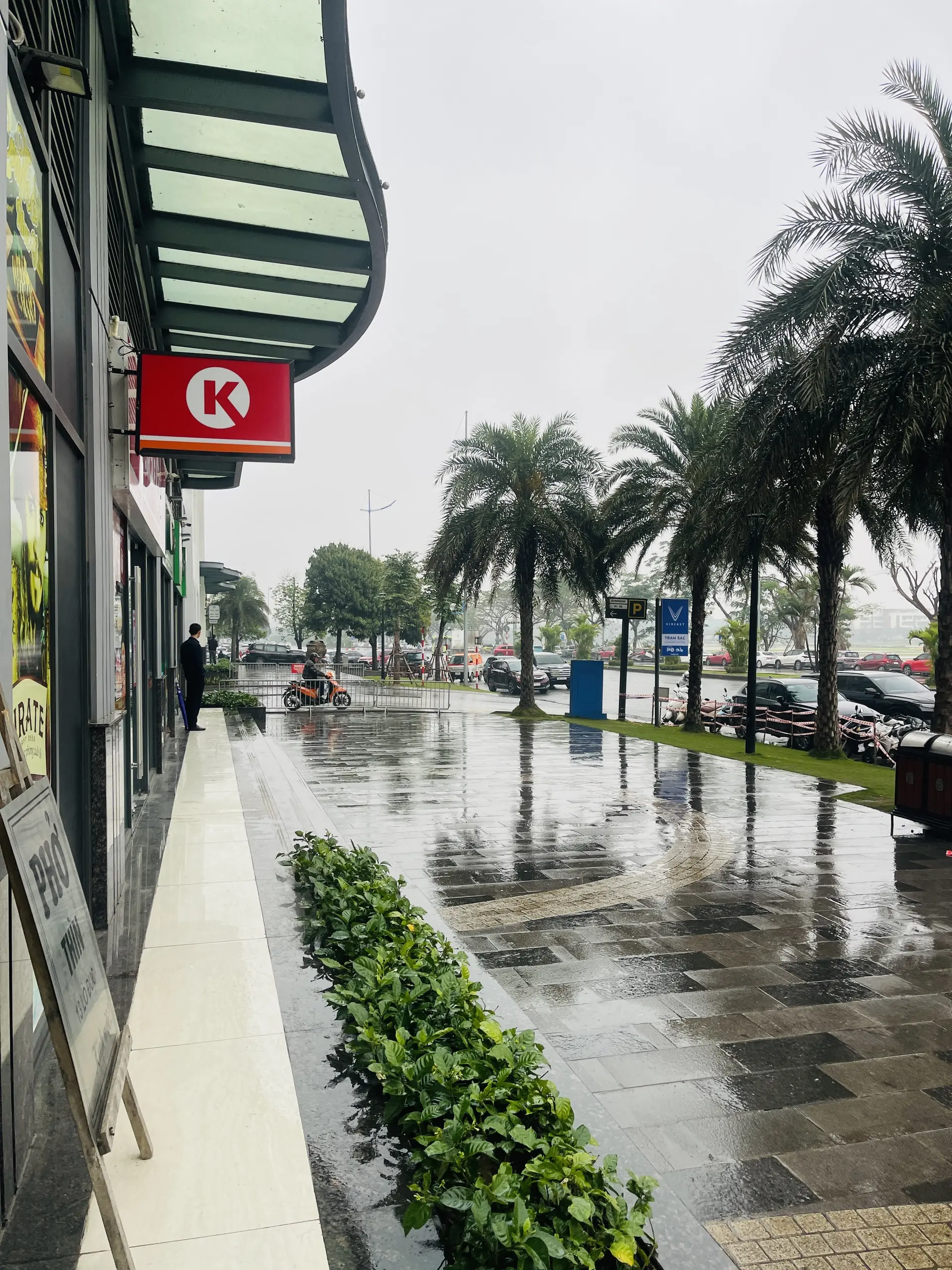 Chính chủ cần bán shophouse tòa S6, vinhomes symphony, 153m, mt 8m. 2 mặt tiền trước sau. Giá 30 tỷ
