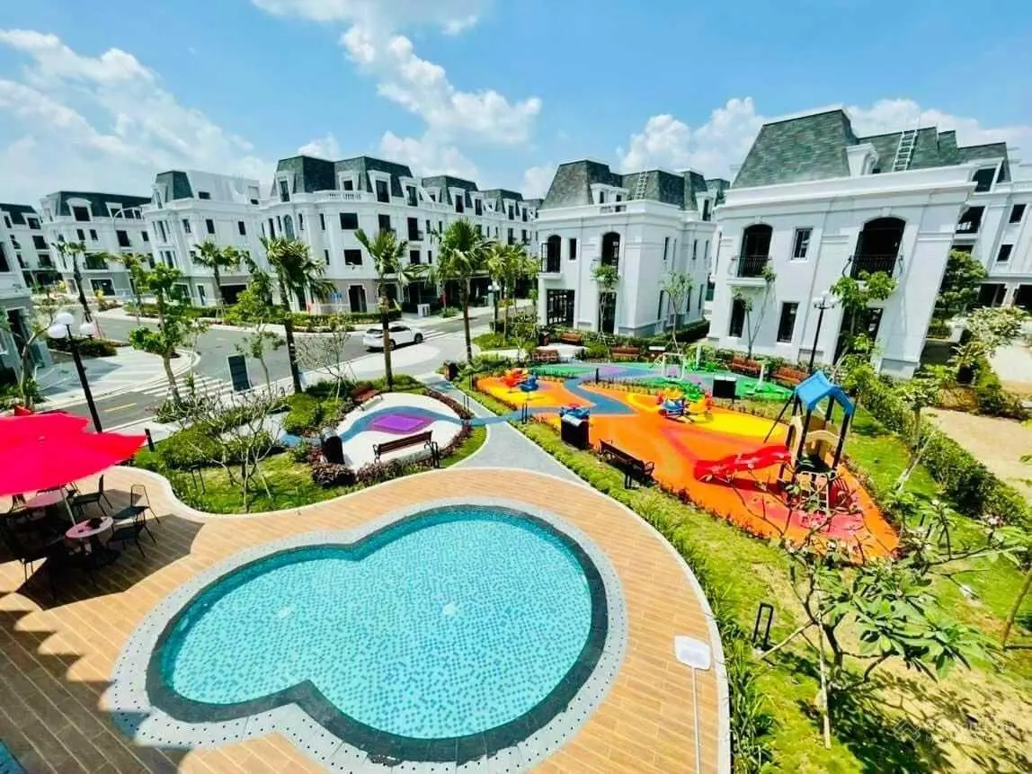 Cắt lỗ bán bằng giá 3 năm trước nhà phố Amelie Phú Mỹ Hưng, rẻ nhất thị trường 10,4T. LH 0909 920 ***