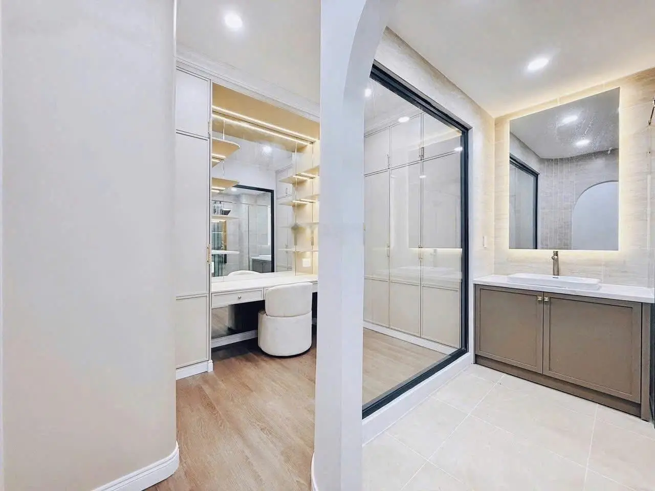 Bán nhà HXH ngay Phổ Quang gần Novaland khu sang, DT 3,6x10m, 2 tầng, cho thuê 20 triệu/tháng