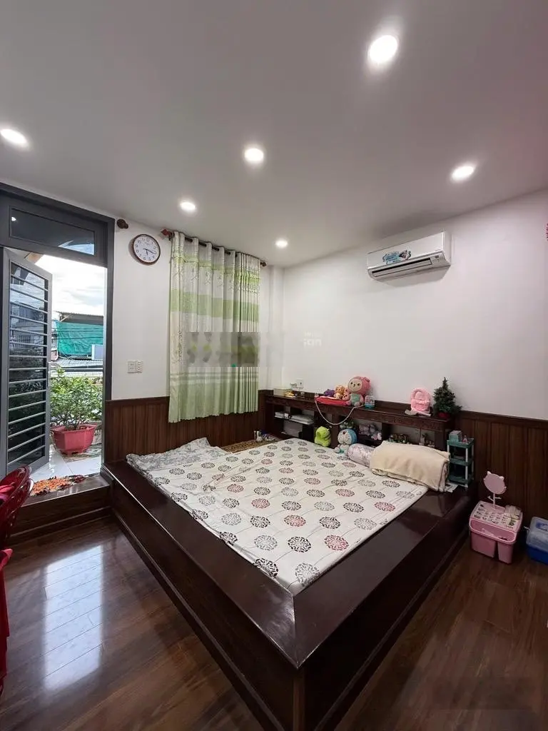 Bán nhà mặt tiền kinh doanh, HXT tránh thông, Trường Chinh, Quận 12, 5 tầng, nhỉnh 7 tỷ