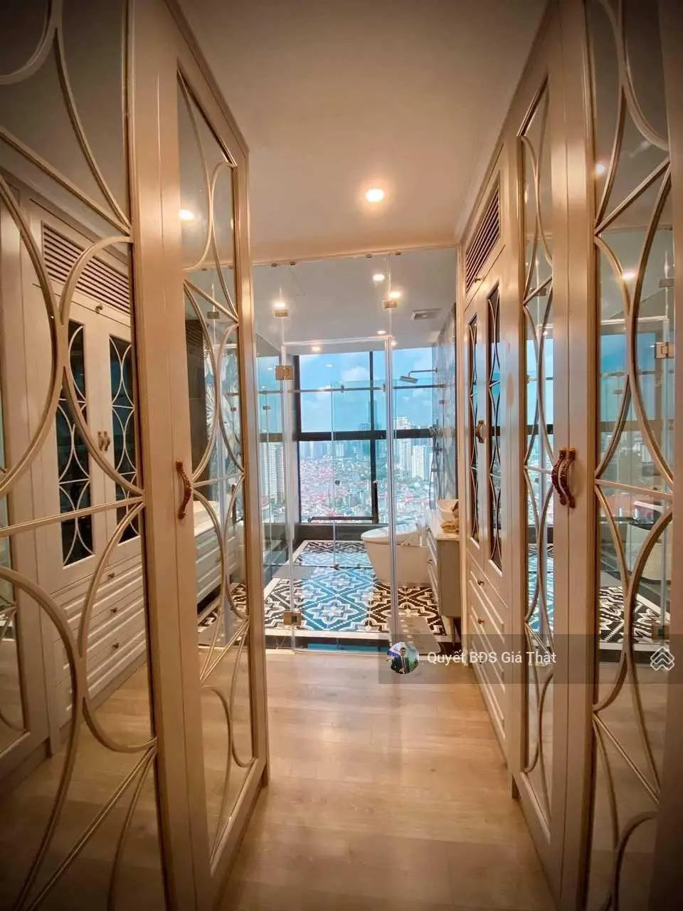 (Giá thật) chính chủ bán căn 128m2, 3 phòng ngủ + 2 vệ sinh full nội thất giá 8.2 tỷ Times Tower