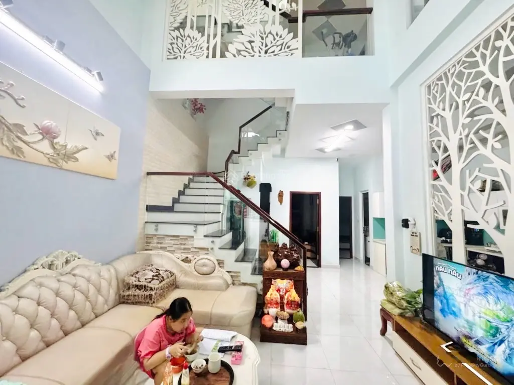 Bán nhà đẹp 3 tầng thiết kế kiểu biệt thự mini, ngang khủng 8m, gần Aeon Mall Bình Tân, chỉ 9,5 tỷ