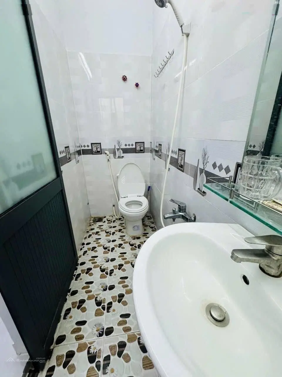 Hạ giá 100 triệu nhà 1trệt 1lầu SHR 5x27(135m2) full thổ cư .Giá 1ty3 (giá bán trong tuần)