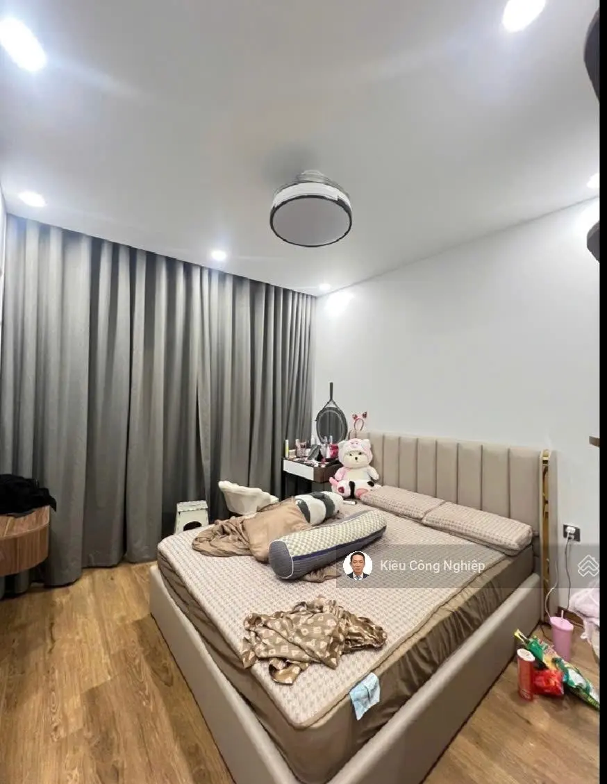 Bán nhà đẹp phố Kim Đồng DT 145m2, MT 12m, gara, thang máy, ở sướng
