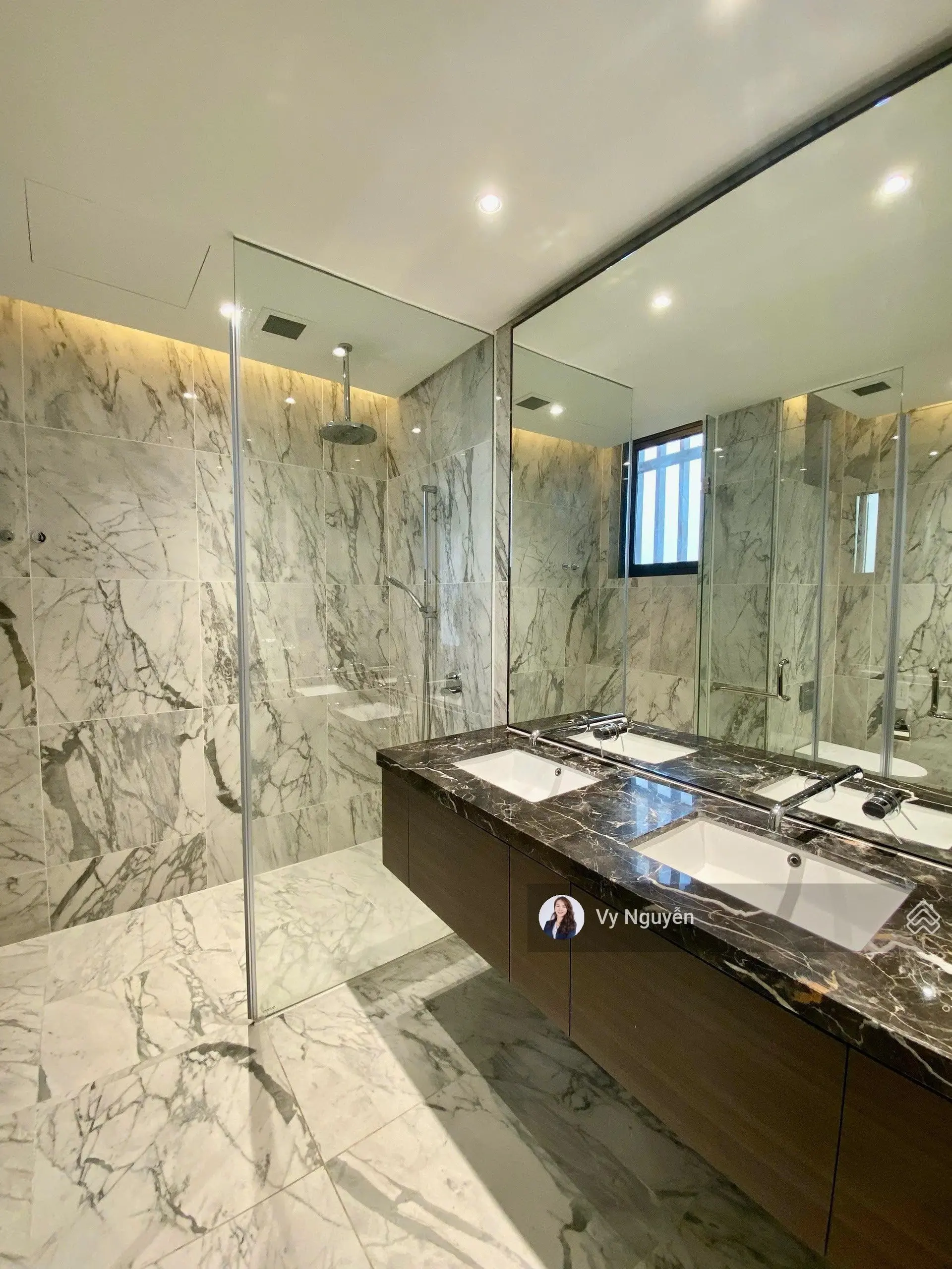 Bán căn hộ 2 phòng ngủ tại Cove Residences thuộc Empire City Thủ Thiêm full nội thất