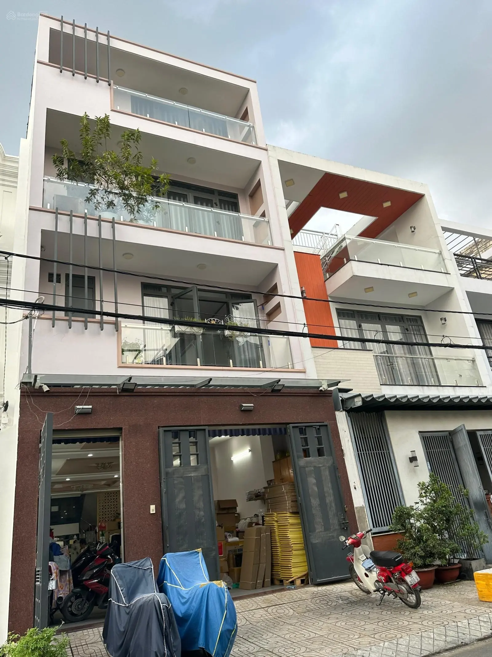 Bán Mặt tiền kinh doanh quận 8,4 tầng ,ngang 5,3 nở hậu,đường dương bá trạc, giá 11,950 tỷ (TL)