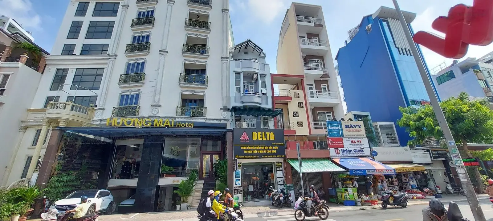 Nhà 2 mặt tiền vị trí Vip, đường Nguyễn Phúc Nguyên, Quận 3. DT: (4x19)m, lửng - 5 tầng - thang máy