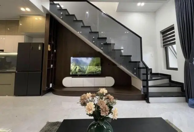 Bán gấp nhà Bùi Thị Xuân , p3, Tân Bình. Giá 2,5tỷ. SHR, pháp lí chuẩn
