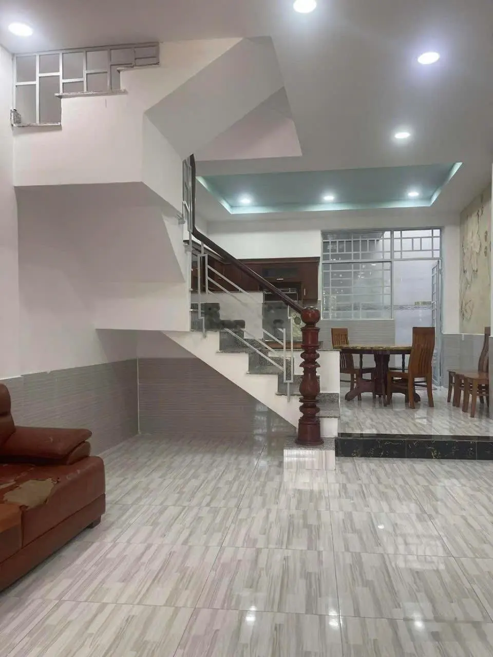 Bán nhà riêng tại Thạnh Xuân, 5,5 tỷ, 72m2, 3PN, 4WC, pháp lý đầy đủ, giá tốt