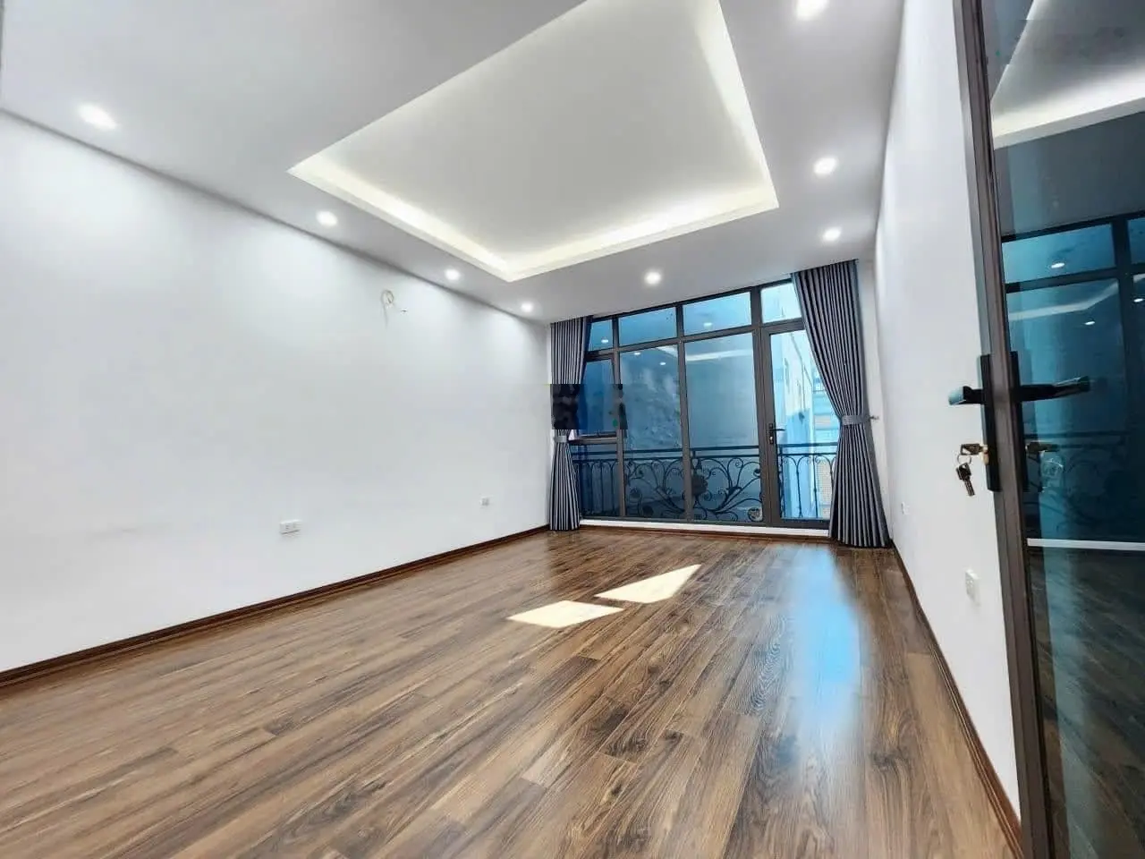 Thanh xuân nhà đẹp long lanh fuul nội thất 37 m -5 tầng chỉ 6.9 tỷ