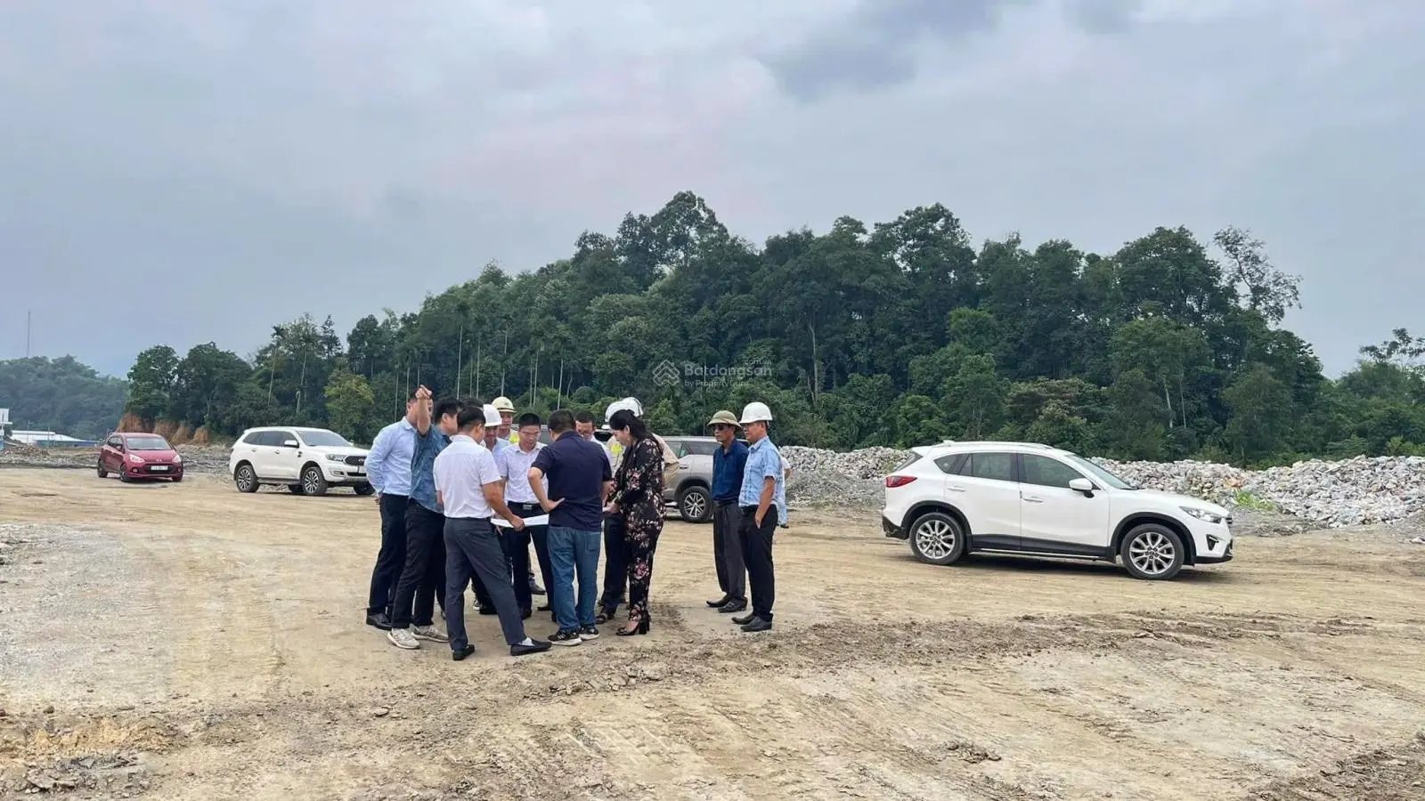 Cần bán đất giáp bến xe trung tâm TP Lào Cai với giá chỉ từ 9 triệu/m2 hỗ trợ trả góp từ 275 triệu