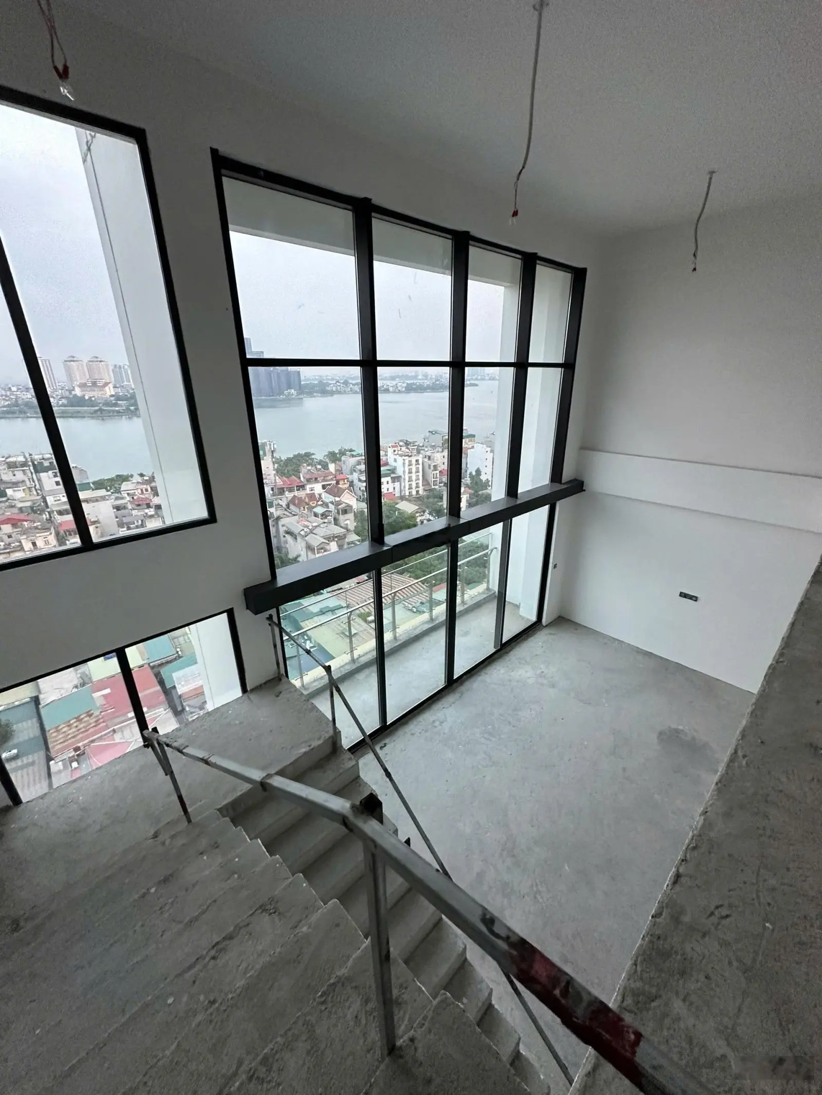 Bán căn Duplex Heritage Westlake view trực diện Hồ Tây giá 71 tỷ hàng hiếm