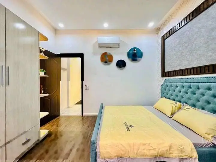 Bán Nhà 3 Lầu Đ. Trần Hữu Trang, Phường 10, Phú Nhuận, 3ty290, DT 80M2 sổ riêng, LH 0896 465 ***