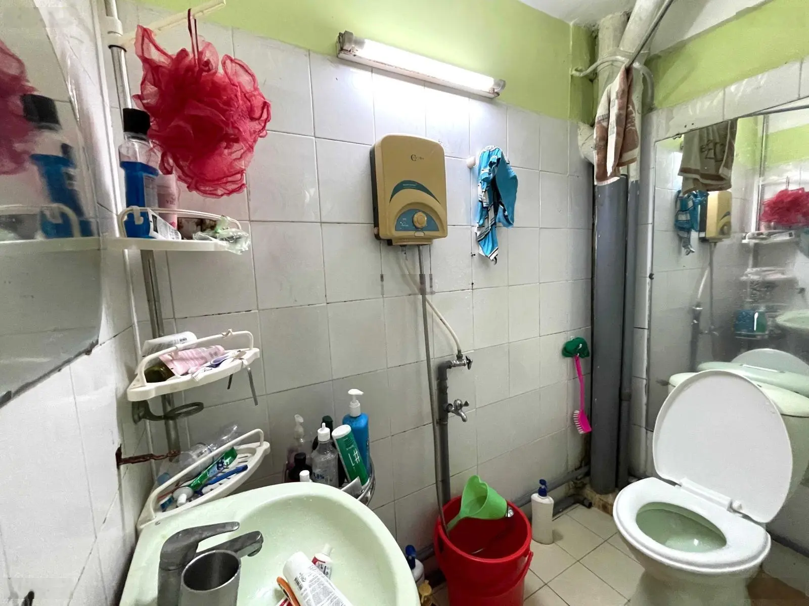Bán CC Nguyễn Thiện Thuật, Q. 3 - lầu 1 - DT: 39m2 - sổ hồng