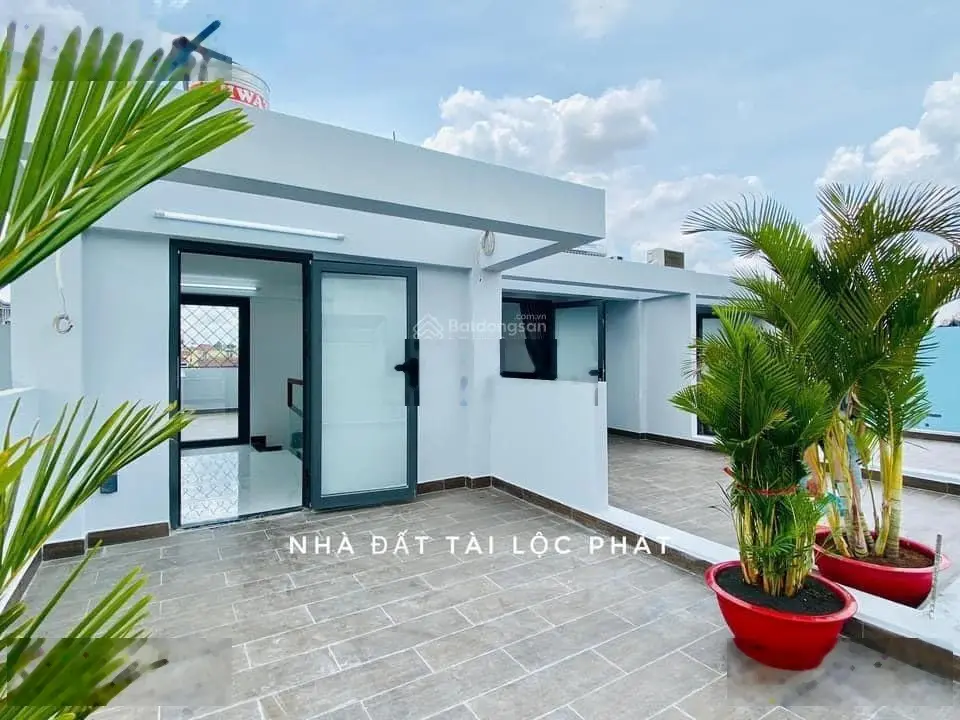 Chủ ngộp bán gấp nhà Nguyễn Trọng Tuyển P2 Tân Bình. Diện tích 60m2 LH 0903 632 ***