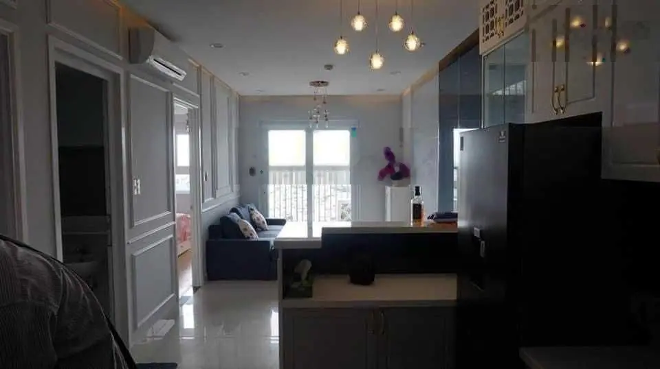 Bán căn hộ DT 65 m2 - 2 tỷ, sổ hồng sẵn