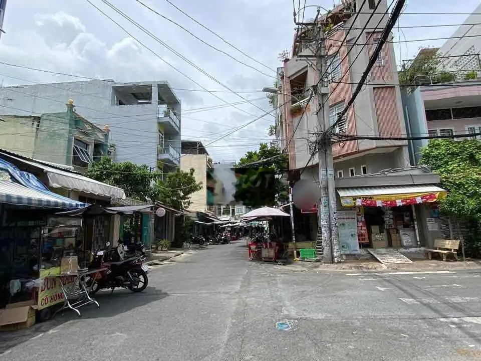 Mặt tiền Lê