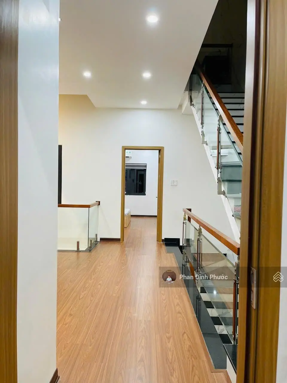 Chính chủ cần bán nhà 3 tầng tại đường Hoàng Hiệp, Phường Hòa Xuân mới xây cực kỳ tâm huyết