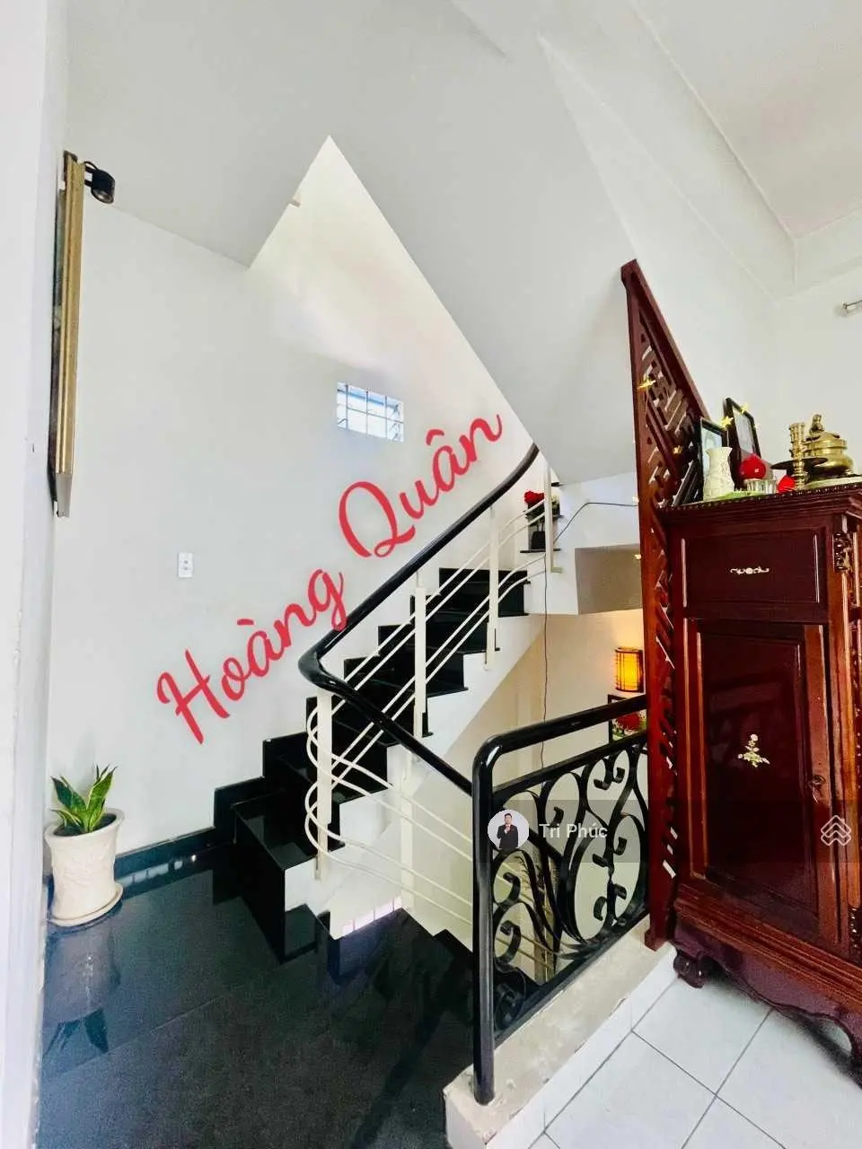 Gấp bán, chỉ 6. Xtỷ, nhà 4 tầng 40m2 sát mặt tiền Hoàng Văn Thụ Phường 8 Phú Nhuận