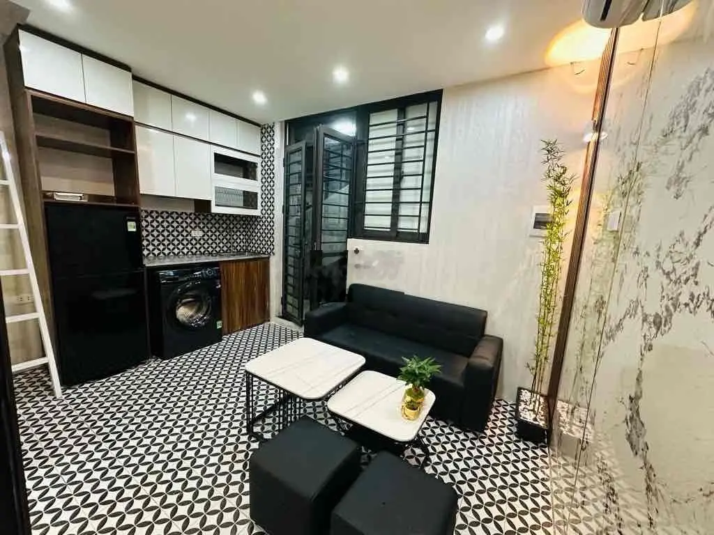 Cần bán gấp nhà phố Kim Mã Ba đình giá rẻ