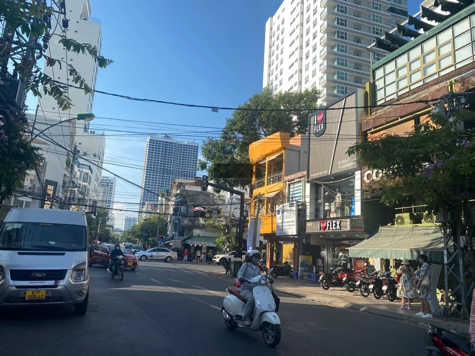 Hạ giá bán căn góc 2 mặt tiền Đường Nguyễn Thiện Thuật 6 tầng, đang cho thuê, giá 16,5 tỷ