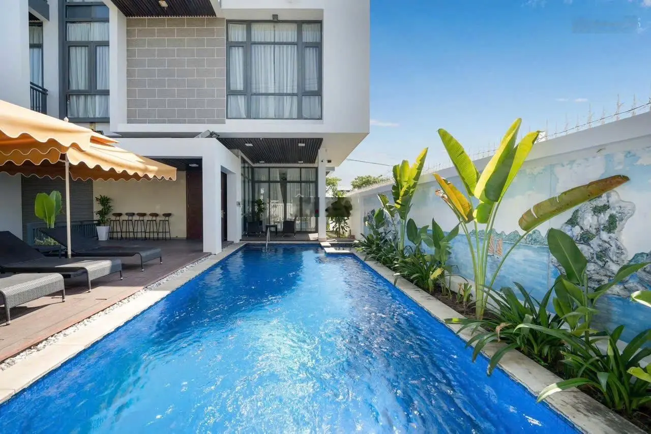 Bán nhà Villa đường Lê Văn Miến, sát biển Nguyễn Tất Thành