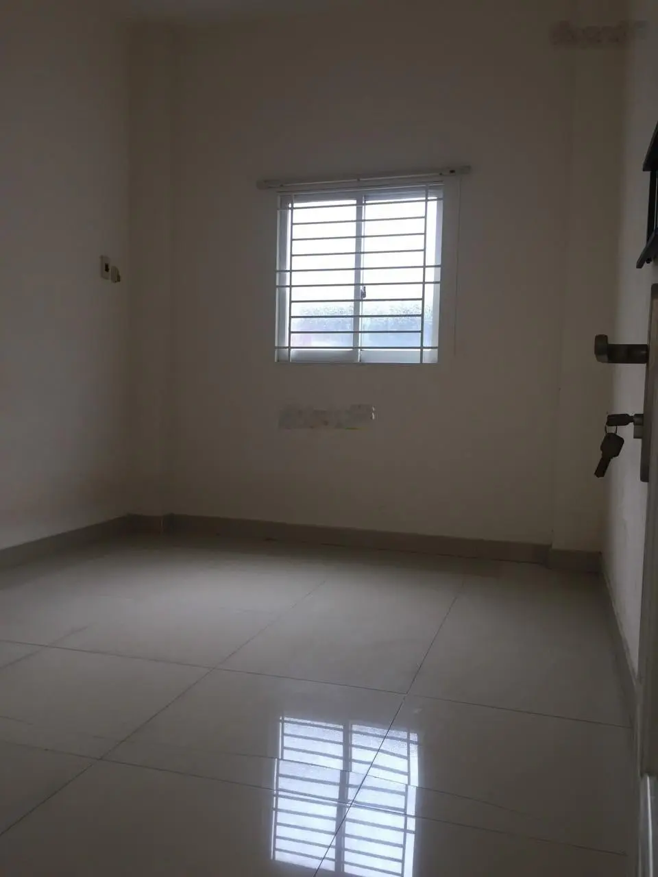 Bán gấp nhà hẻm nhựa 6m 766 Cách Mạng Tháng 8 56m2 1 lầu 5,9 tỷ