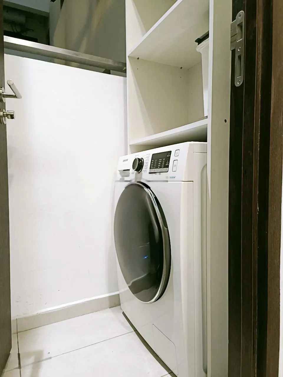 Cần bán căn hộ One 2 phòng ngủ, diện tích 81.32m2, full nội thất, view sông, giá 7,5 tỷ