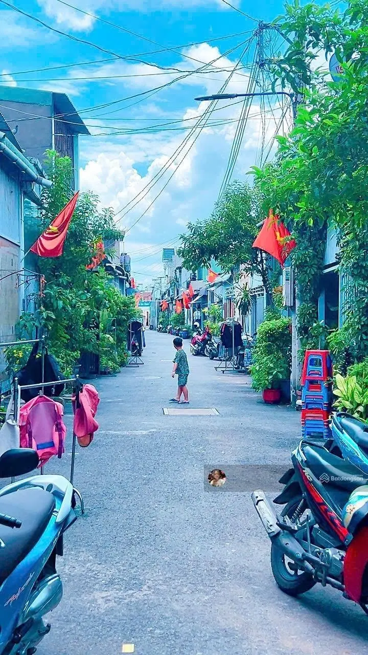 Bán nhà SC có DT 62m2 nhà đẹp chủ cần bán gấp