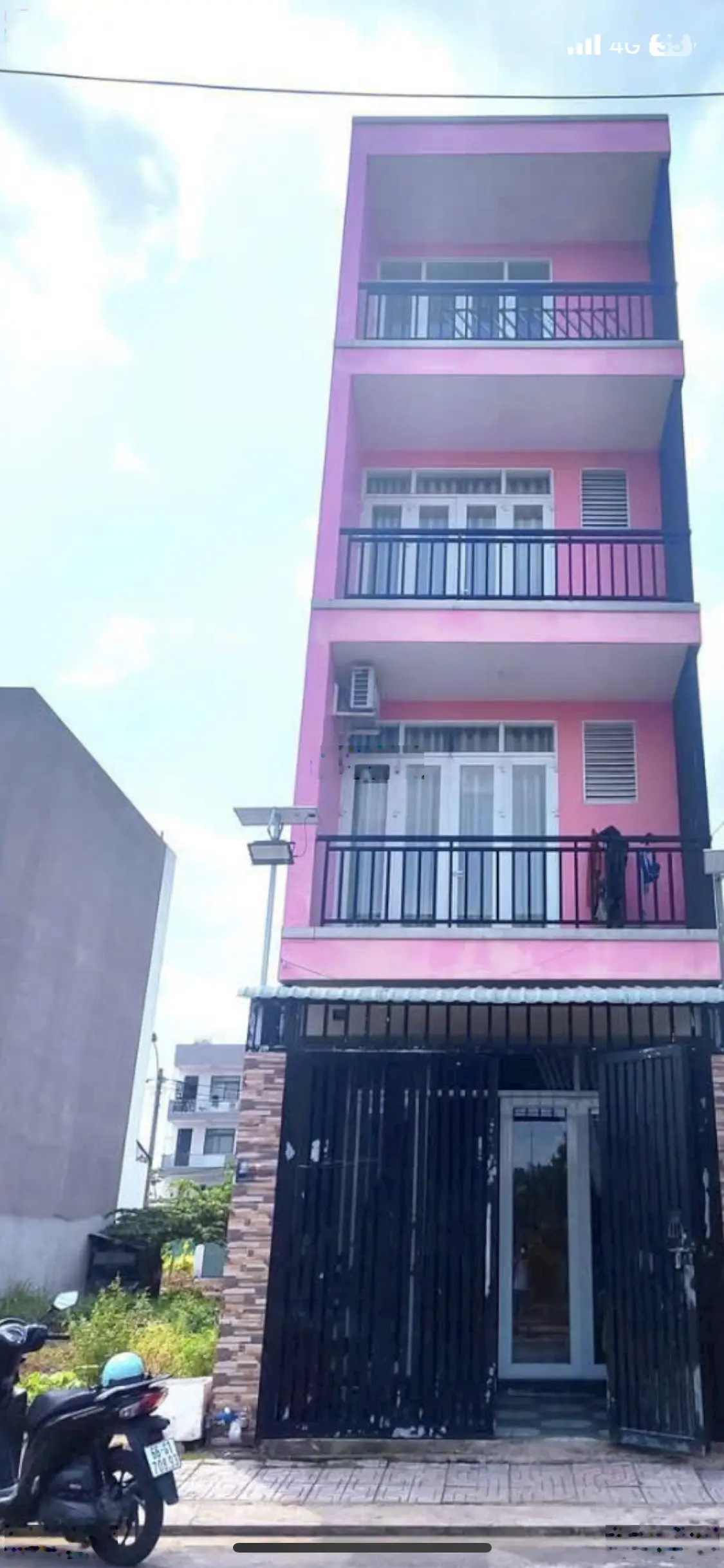 Kẹt tiền bán nhanh căn nhà 3 lầu 5 phòng ngủ 5WC KDC Trường Lưu, đường thông 9m, gần vành đai 3