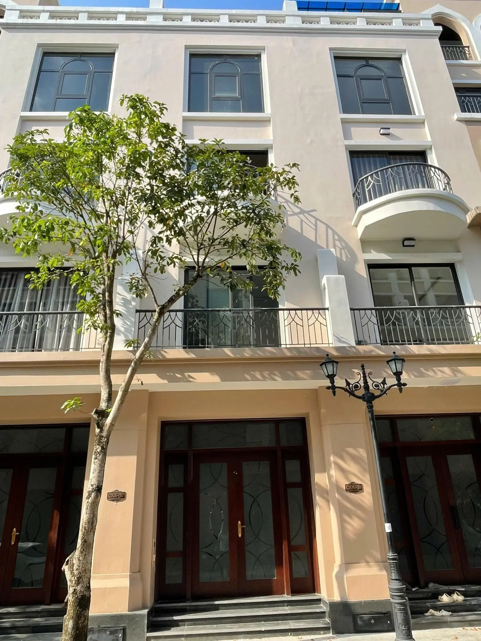 Liền kề 75m2 vị trí cực đẹp chung cư, trường học bao quanh giá chỉ 9,2 tỷ tại Vinhomes Ocean Park 3