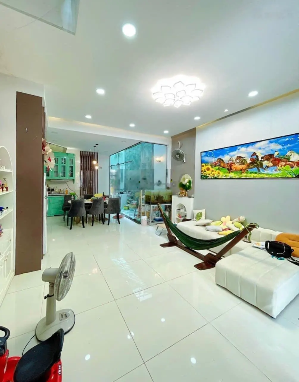 Bán nhà trệt lầu giá rẻ, thiết kế đẹp, số nhà phong thủy 