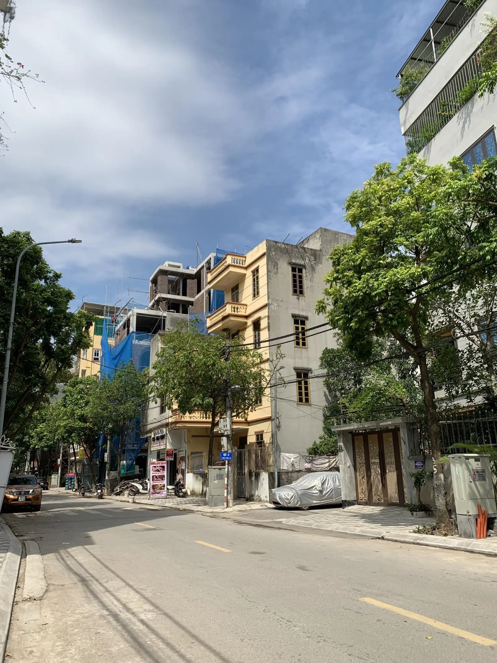 Bán đất ngõ 94 Phú Thượng, 40m2, full thổ cư, lô góc 2 mặt tiền, ô tô vào nhà, 7.6 tỷ