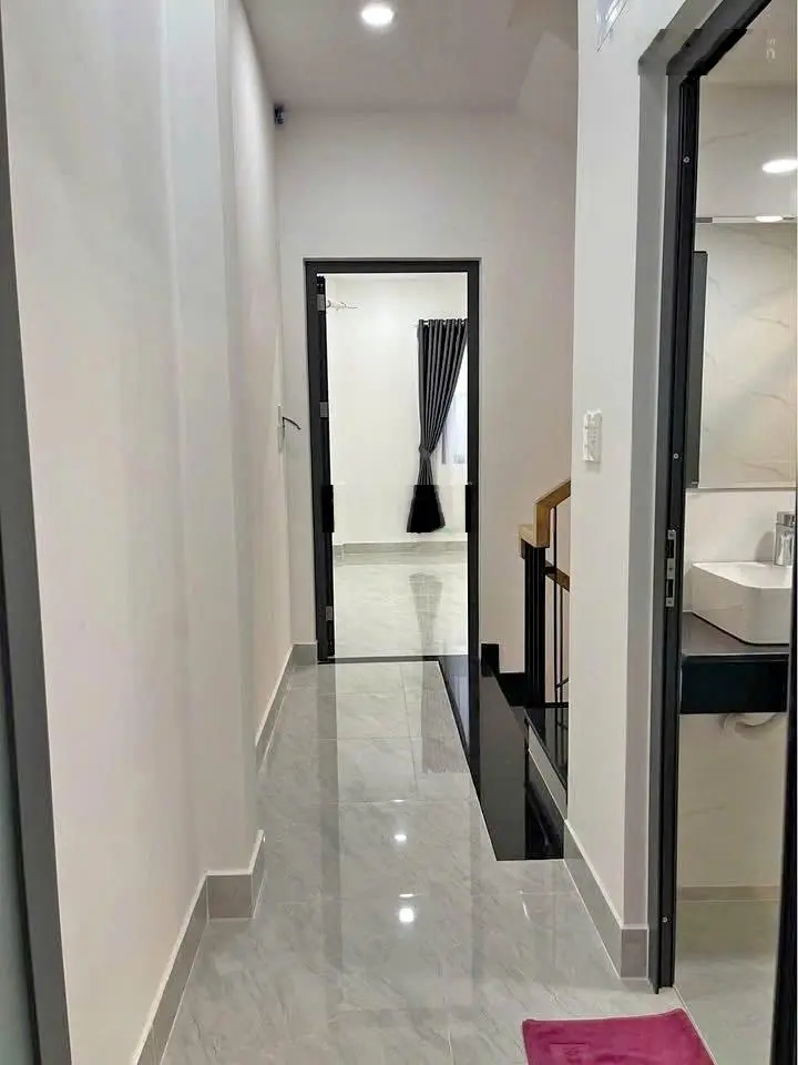 Mã Lò Ao Đôi e cần bán 4x10m 1trệt 1lầu 2PN 2WC SHR pháp lý rõ ràng không dính lộ giới quy hoạch gì