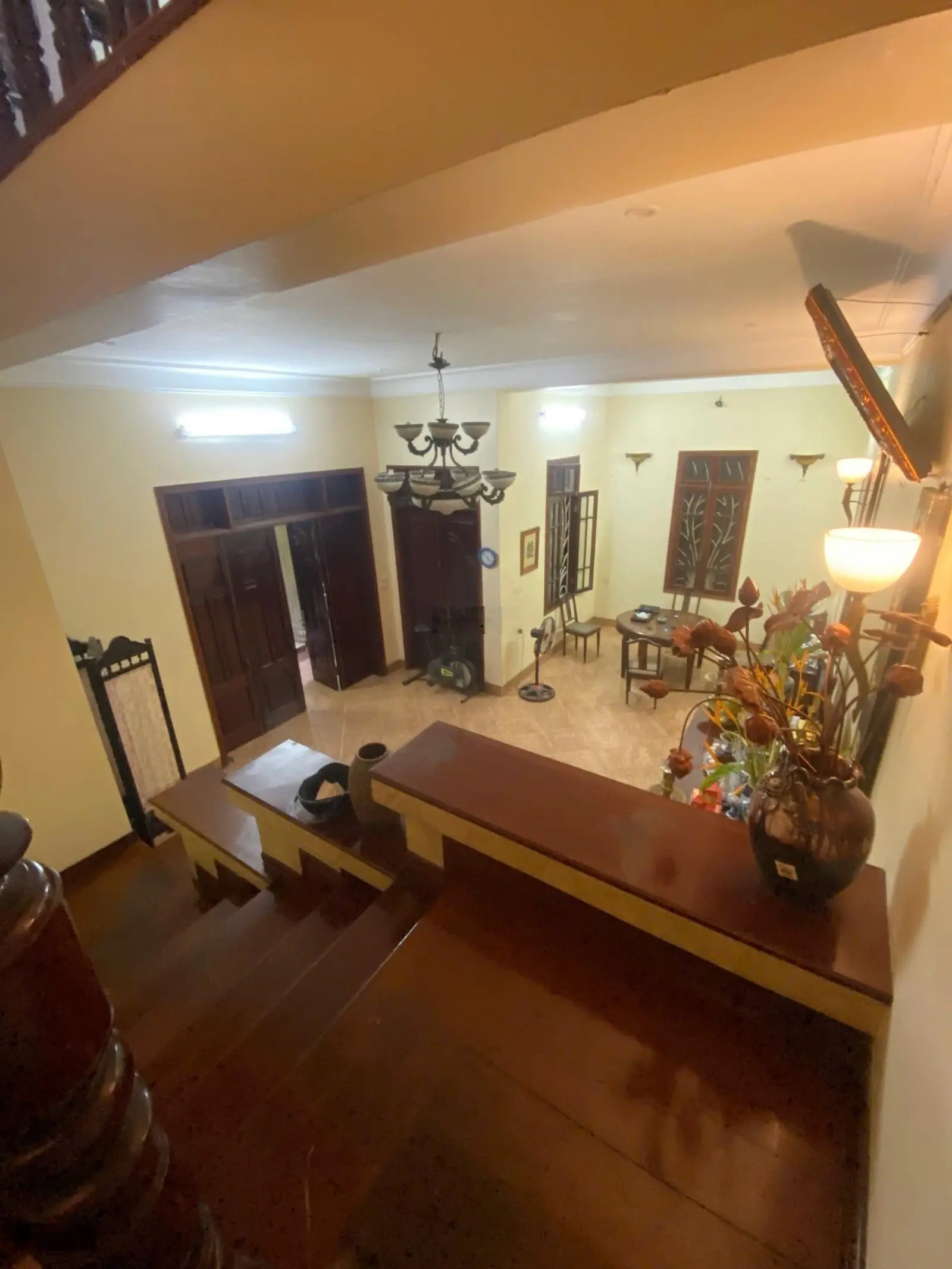 Hàng hot! bán nhà 120m2, 38 tỷ tại đường nguyễn khang, 8 pn, 4 wc, 3 tầng