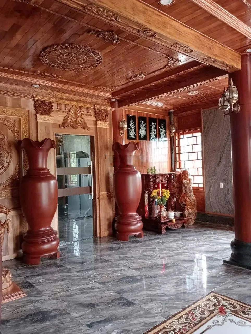Bán biệt thự gõ đỏ ful toàn bộ góc 2mt đg nhựa kdc trung tâm Thị trấn Cần giuộc, giá 10ti500tr