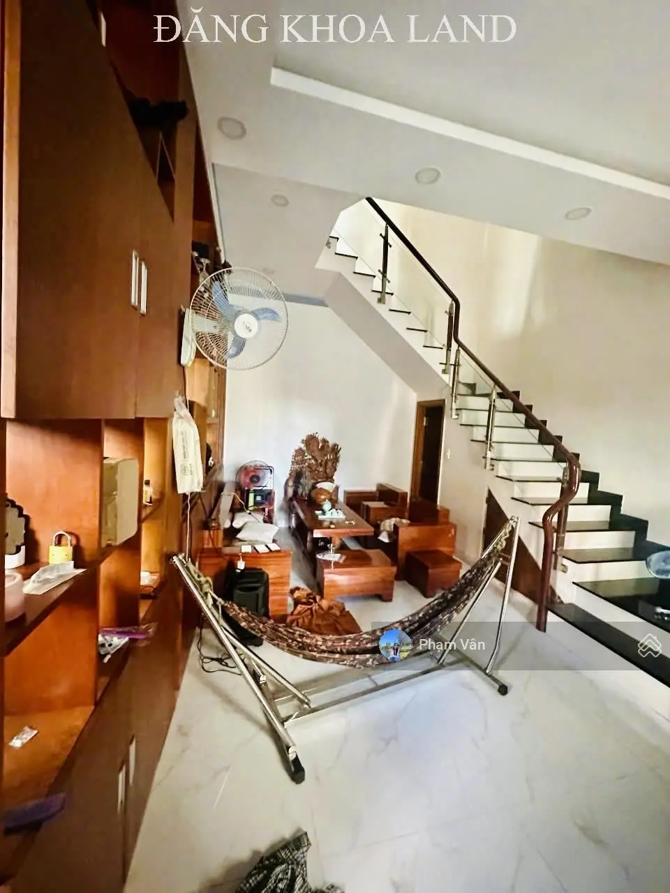 Nhà đẹp 3 Tầng kiên cố- TK hiện đại-gần Trường Đào Sơn Tây - đường ô tô quay đầu - DTs 150m2