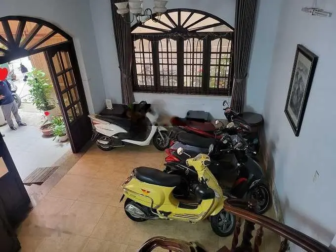 Bán CHDV hạ chào 1,6 tỷ, Lê Thánh Tôn, Bến Nghé, Q1, 75m2, 6 tầng, ngang 8m