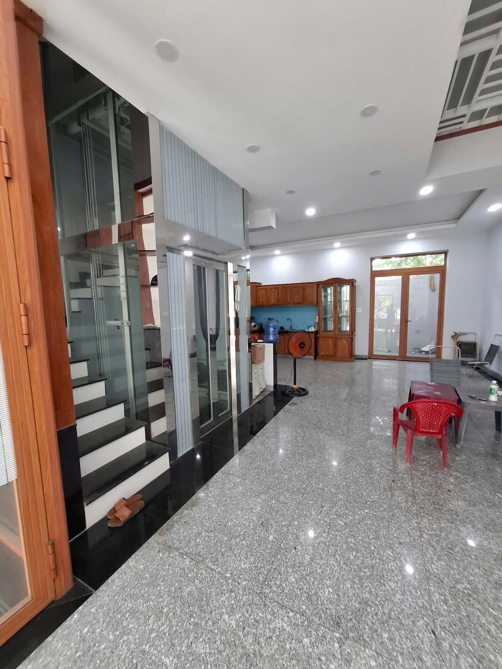 Bán nhà mặt tiền đường 68, Cát Lái, Quận 2 giá 14 tỷ
