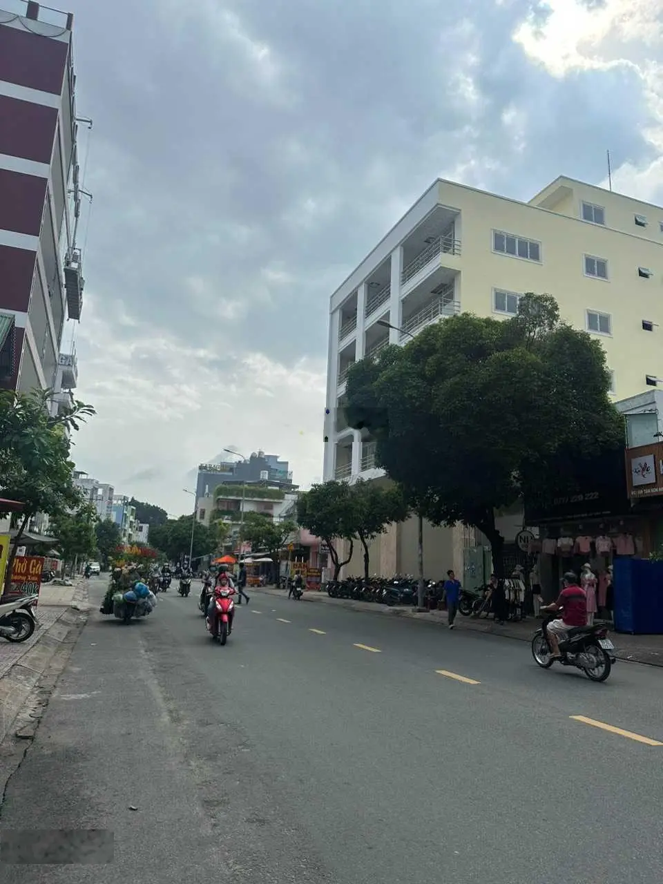 Bán nhà MTĐ Nguyễn Văn Tăng, P. Long Thạnh Mỹ, TP. Thủ Đức, DT = 668m2, giá chỉ: 82 tỷ ( Bớt Lộc) :