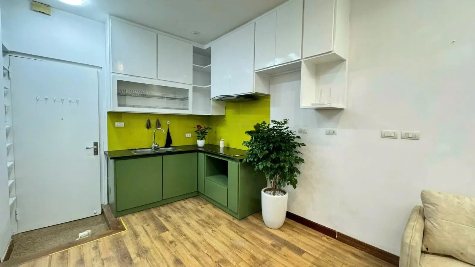 Cực hiếm, bán CC KĐT Nghĩa Đô, 55m2 2PN có 3.68 tỷ, full nội thấp.