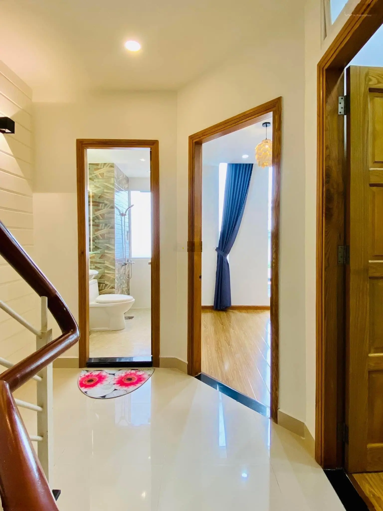 Cần bán nhà đang KD 23 tr/th Cao Thắng, Phường 3, Quận 3 - Giá:4tỷ920/70m2. 3 Tầng có sân thượng