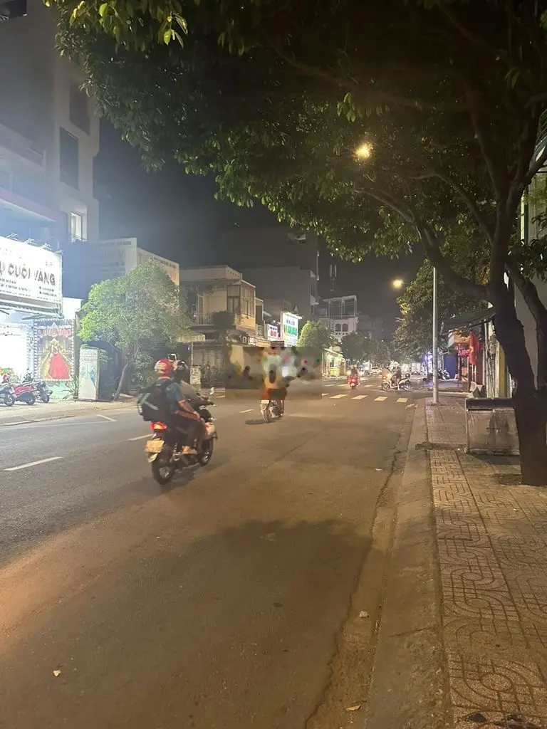 MTKD Bình Long , 4x17 cấp 4 , đoạn k có mộ