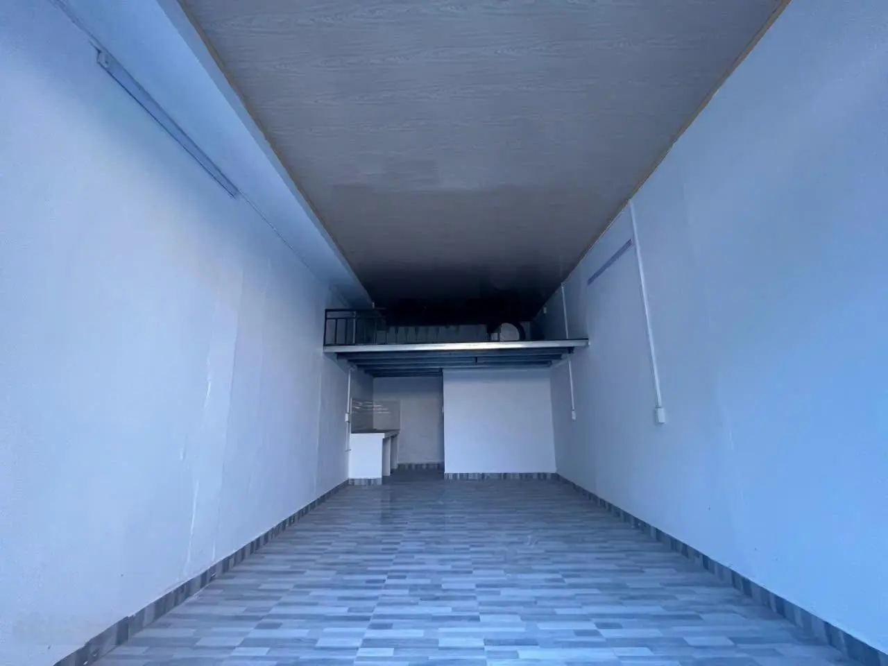 Bán đất tặng nhà C4 tại thị trấn Phúc Thọ, giá tốt nhất chỉ 1,6 tỷ VND, diện tích 30m2