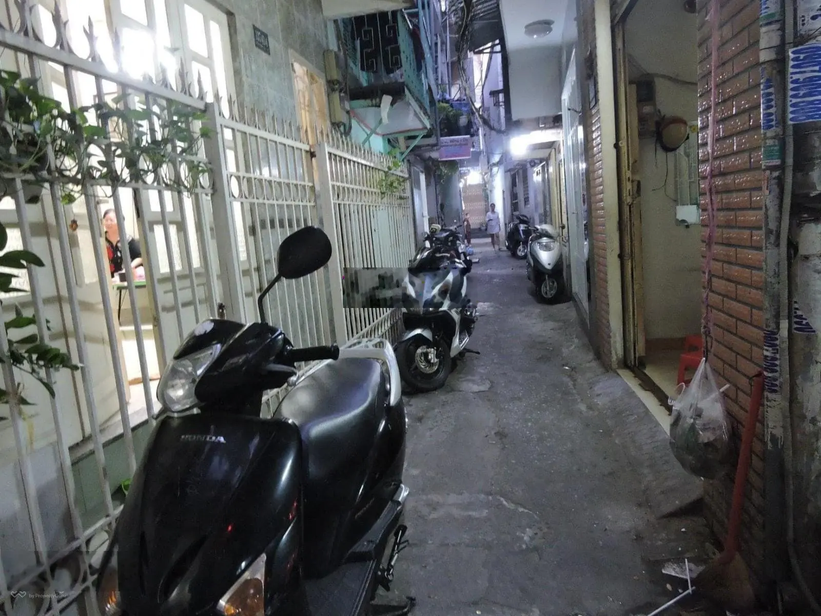 Bán nhà chợ hẻm 137/41/ Trần Đình Xu Phường Nguyễn Cư Trinh, Q1. 0778 066 *** Minh