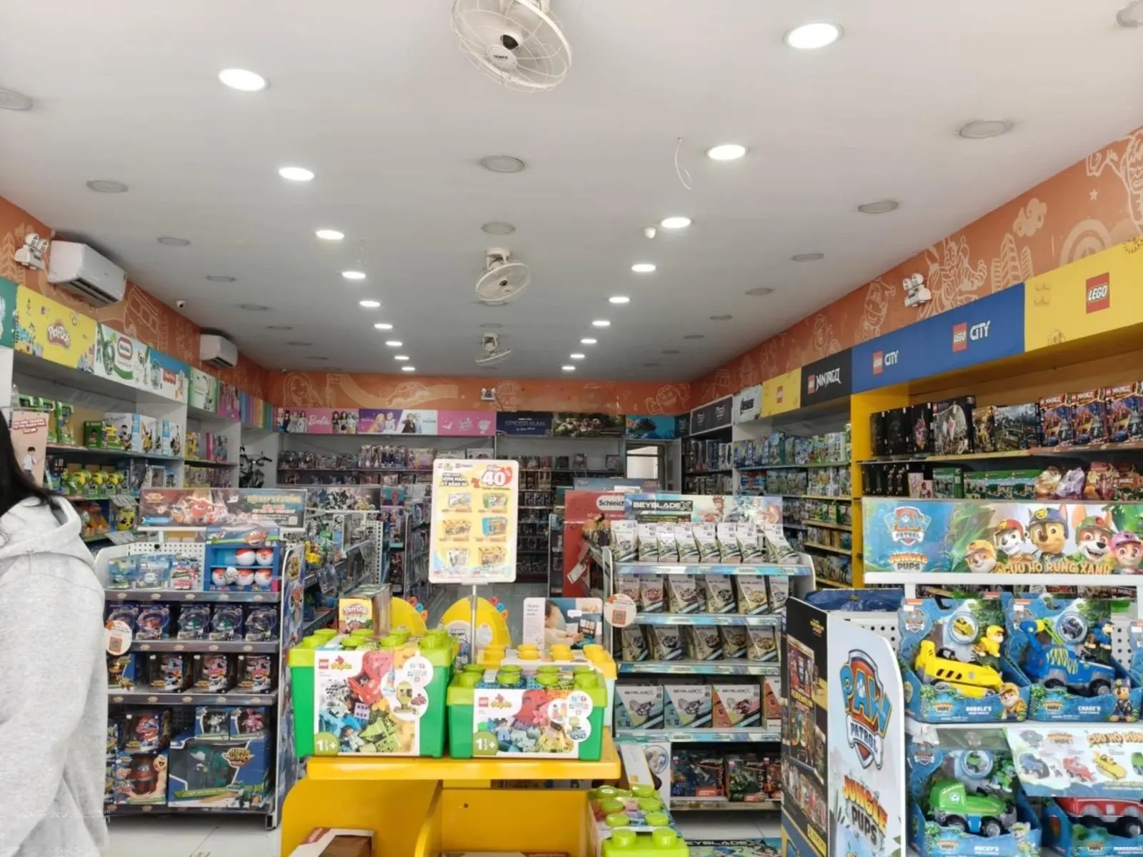 Bán nhà mặt tiền đường Kha Vạn Cân, Linh Tây - 170m2 - giá 17.5 tỷ TL - ngộp bank