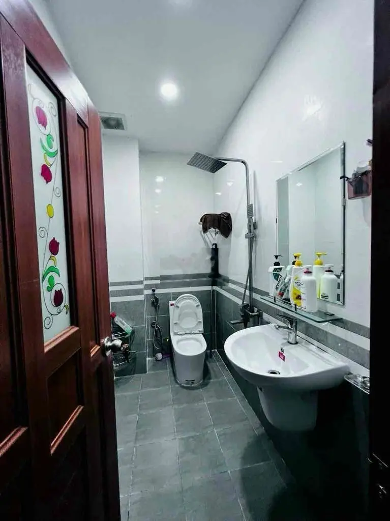 NHÀ 4 TẦNG NGAY CHỢ BÌNH TRIỆU, HẺM XE HƠI, KHU ĐỒNG BỘ, FULL NỘI THAT